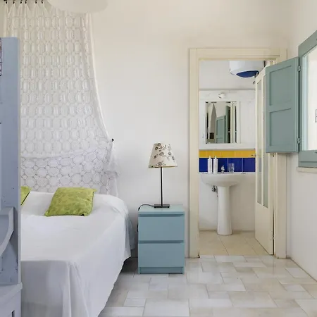 Holiday home Villetta Alice Con Giardino By Wonderful Italy
